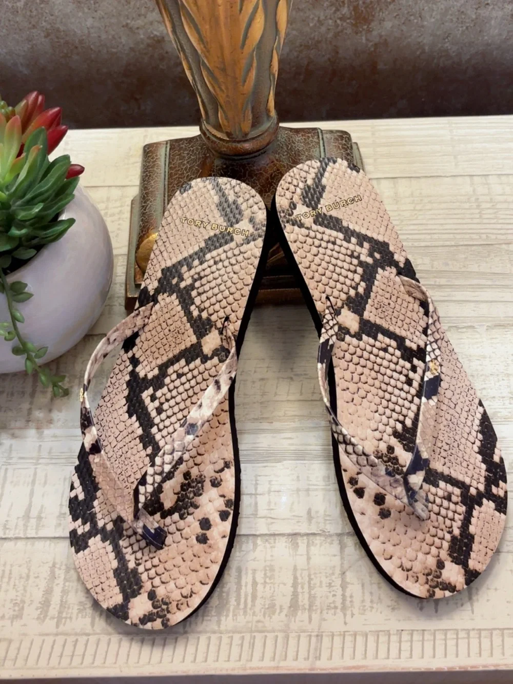 Like New ~ Women's Snake-Print Tory Burch Flip Flop Sandals in Beige ~ Size 8